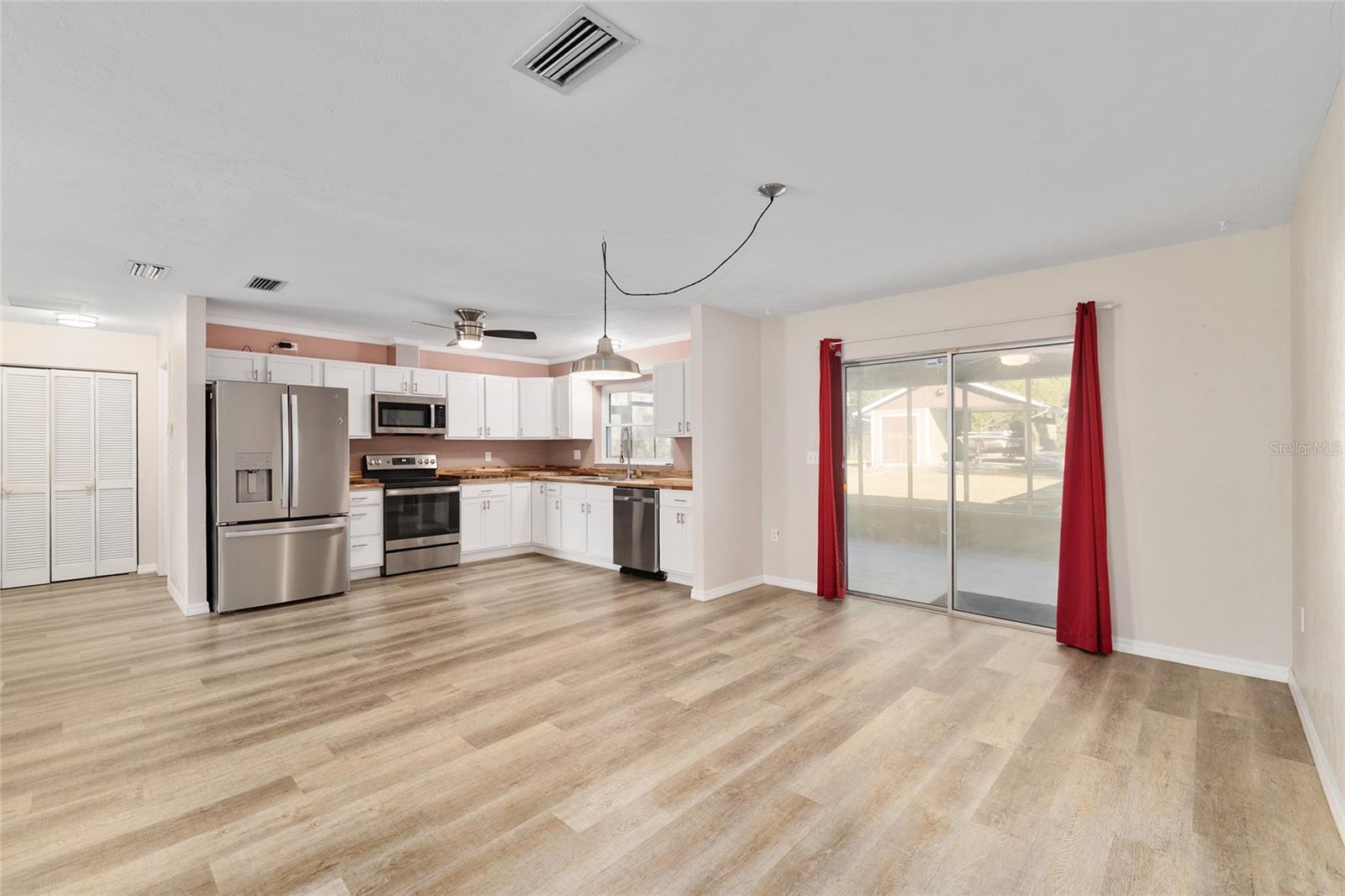 Image 13 of 64 For 9025 215th Avenue