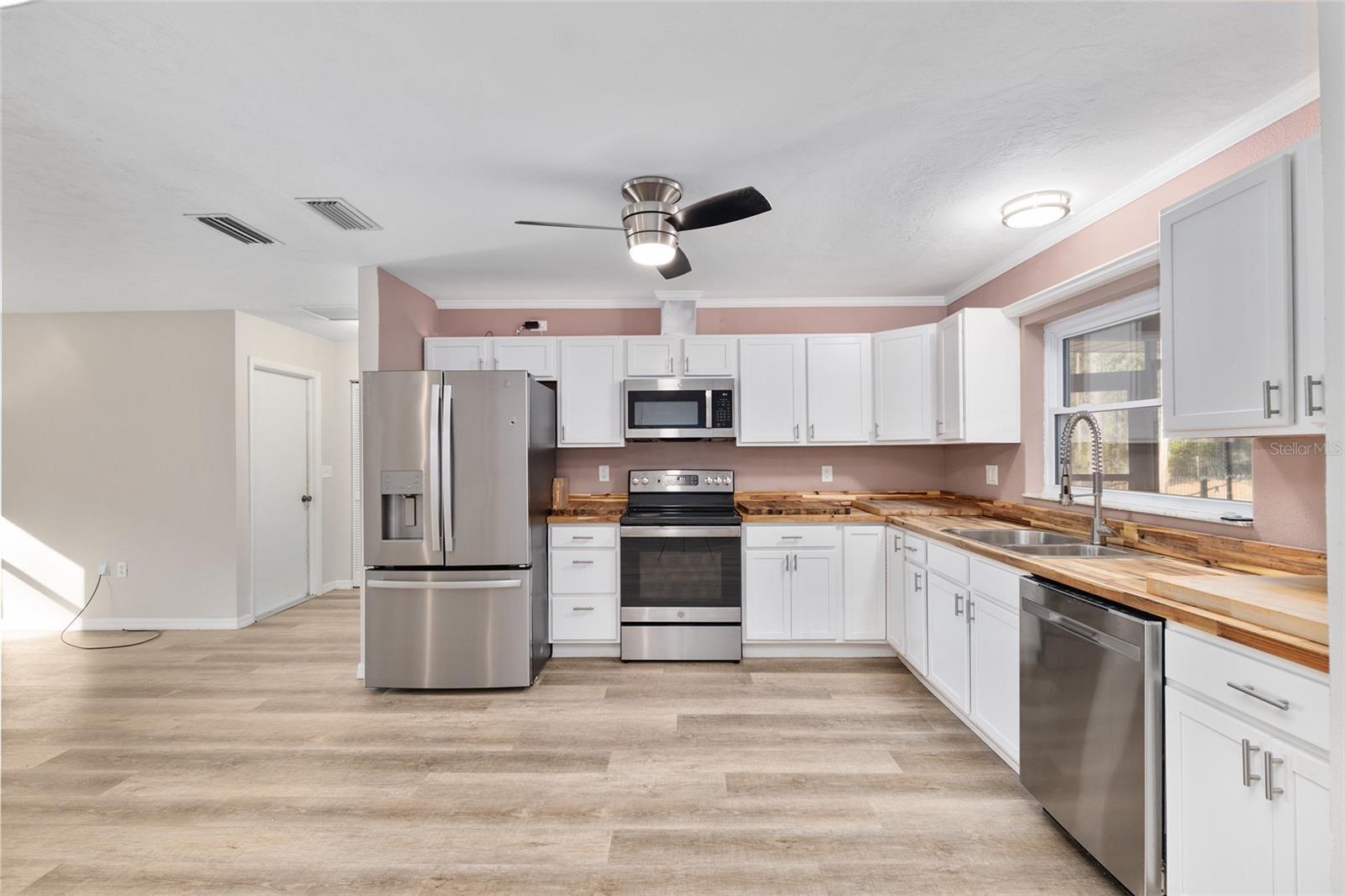 Image 16 of 64 For 9025 215th Avenue