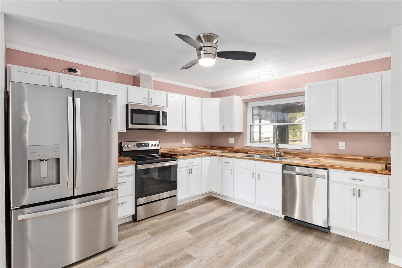 Image 17 of 64 For 9025 215th Avenue