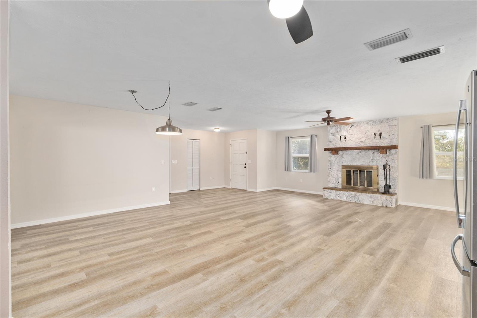 Image 21 of 64 For 9025 215th Avenue