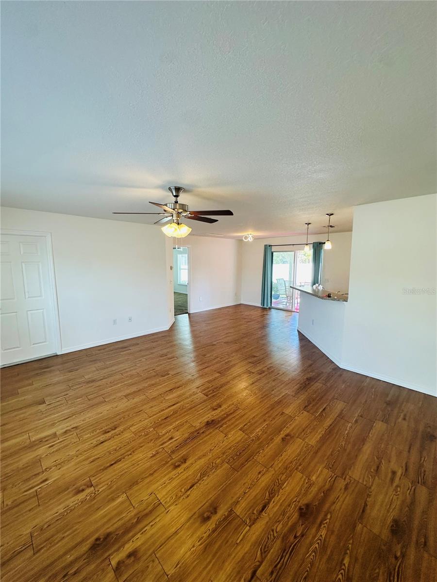 Image 5 of 14 For 156 Pecan Drive