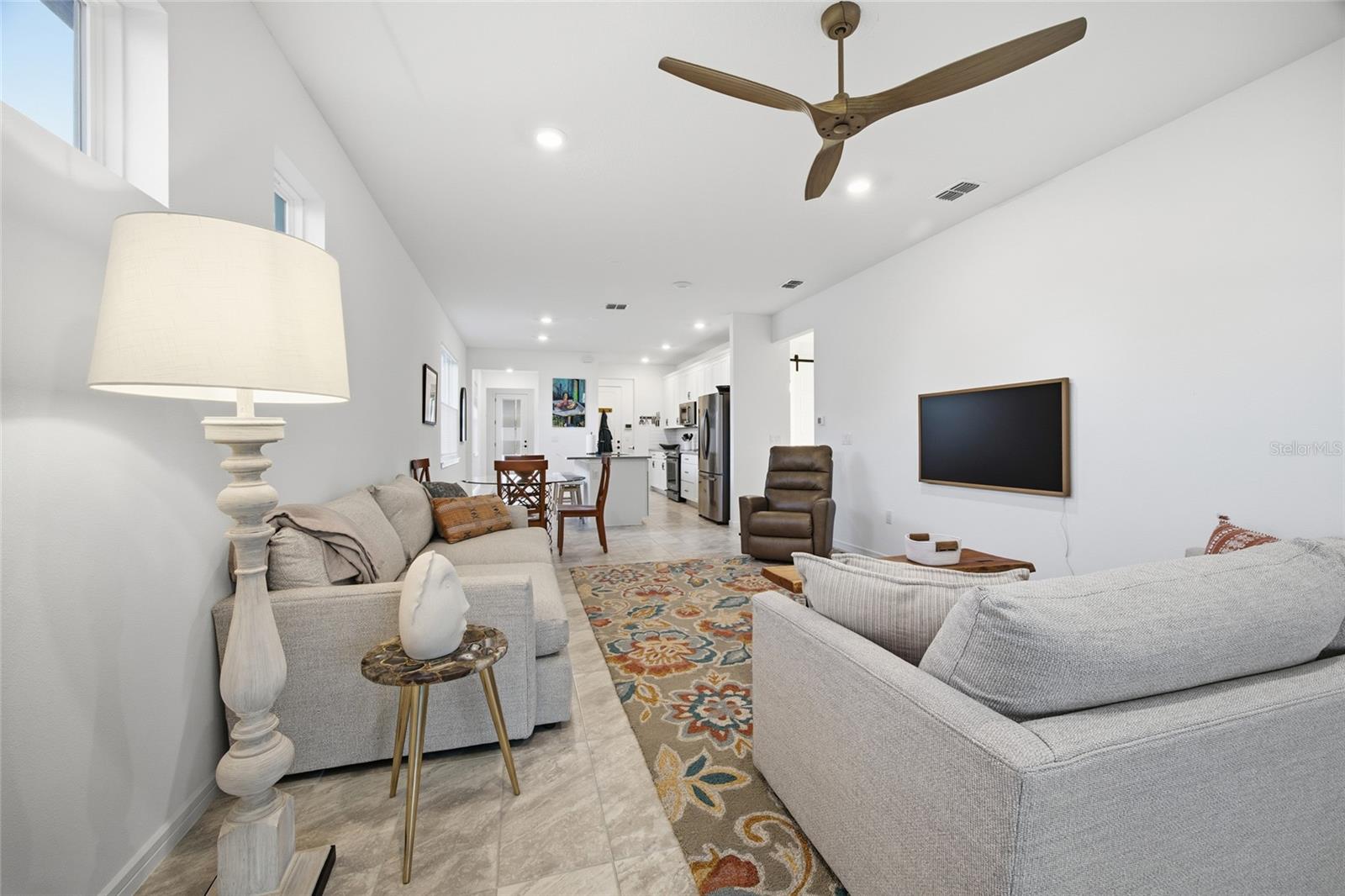 Image 16 of 65 For 6176 93rd Avenue