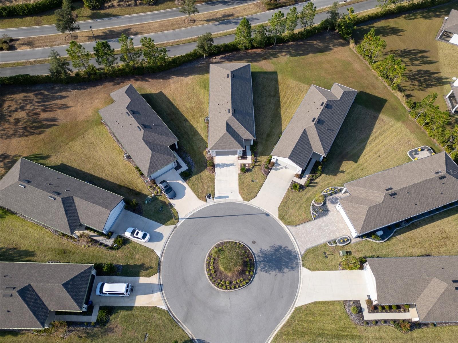 Image 3 of 65 For 6176 93rd Avenue