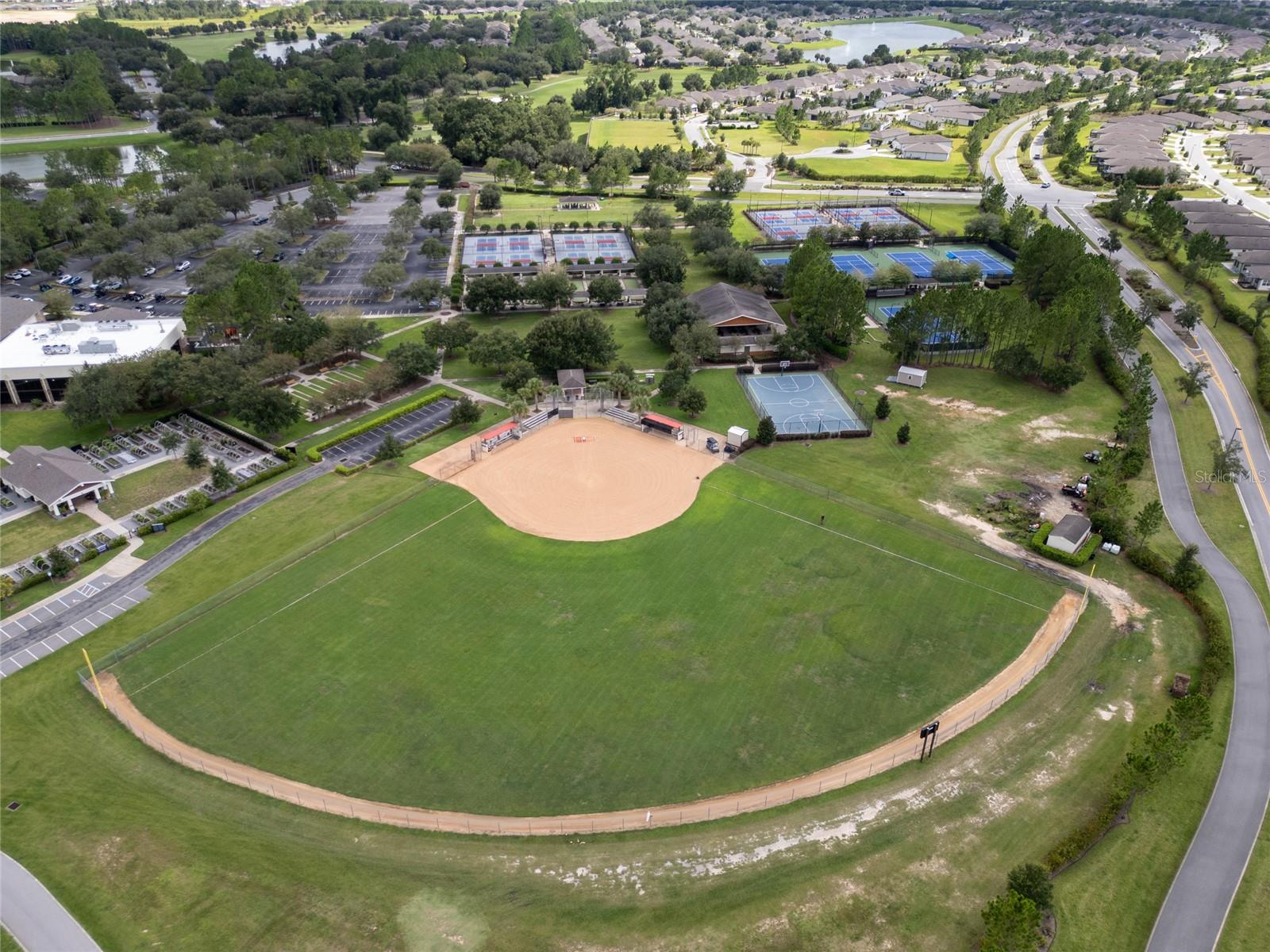 Image 36 of 65 For 6176 93rd Avenue