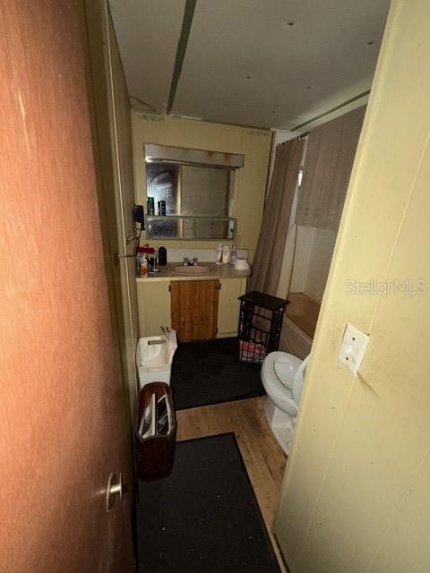 Image 4 of 9 For 6455 Sioux Canal Drive