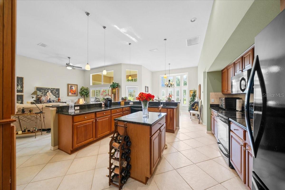 Image 13 of 21 For 10614 71st Circle