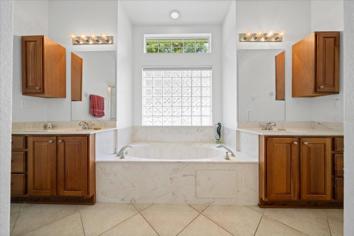 Image 21 of 21 For 10614 71st Circle