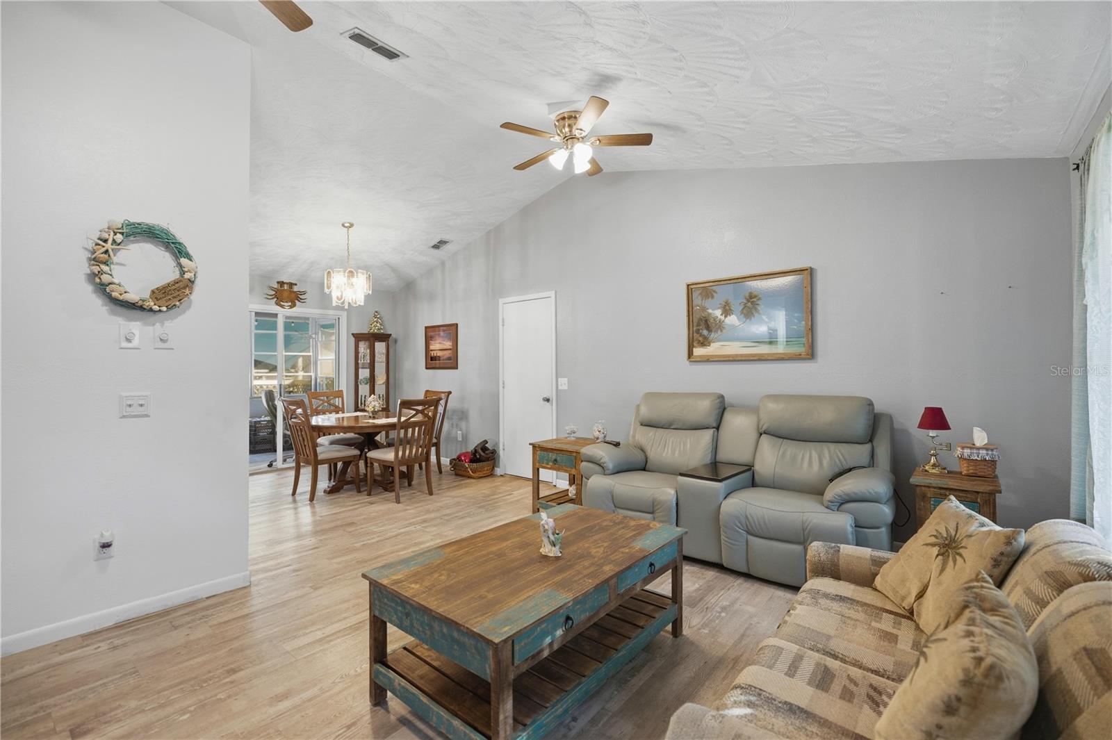 Image 10 of 42 For 15461 147th Avenue