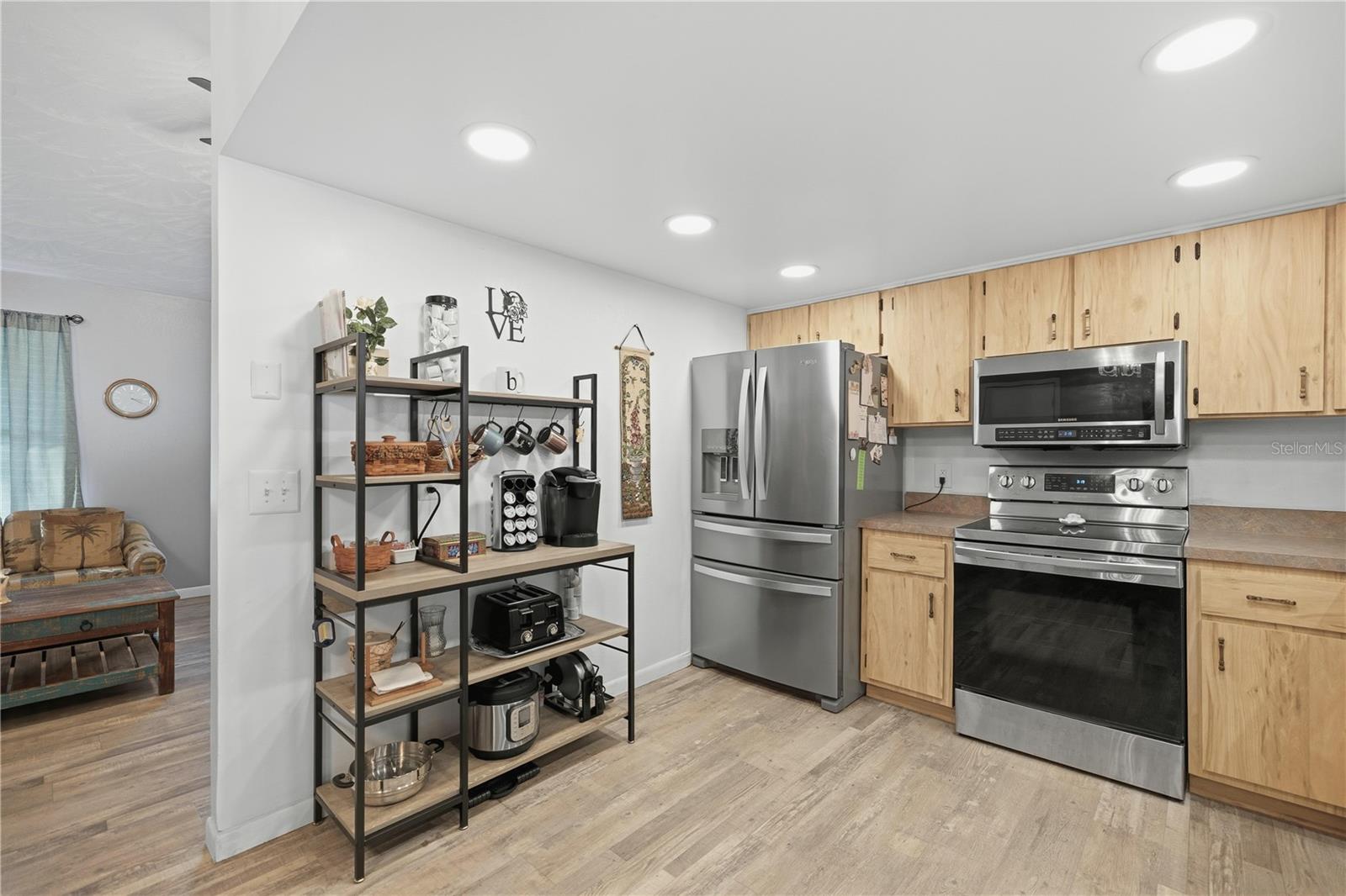 Image 14 of 42 For 15461 147th Avenue