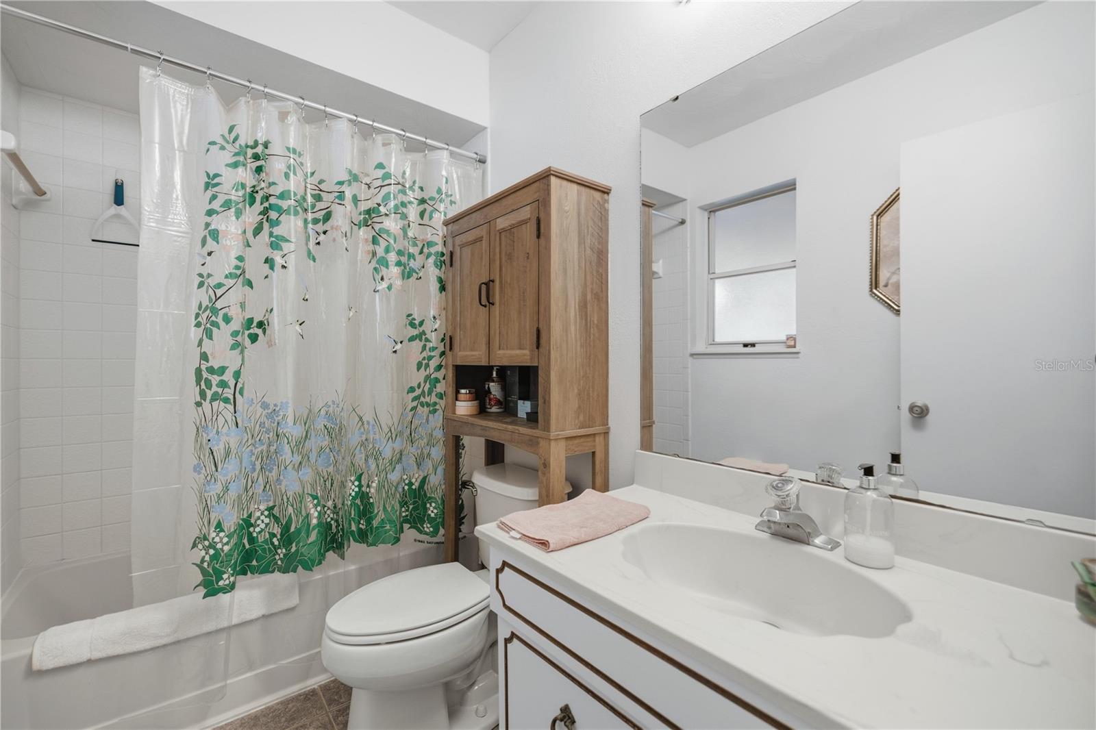 Image 17 of 42 For 15461 147th Avenue