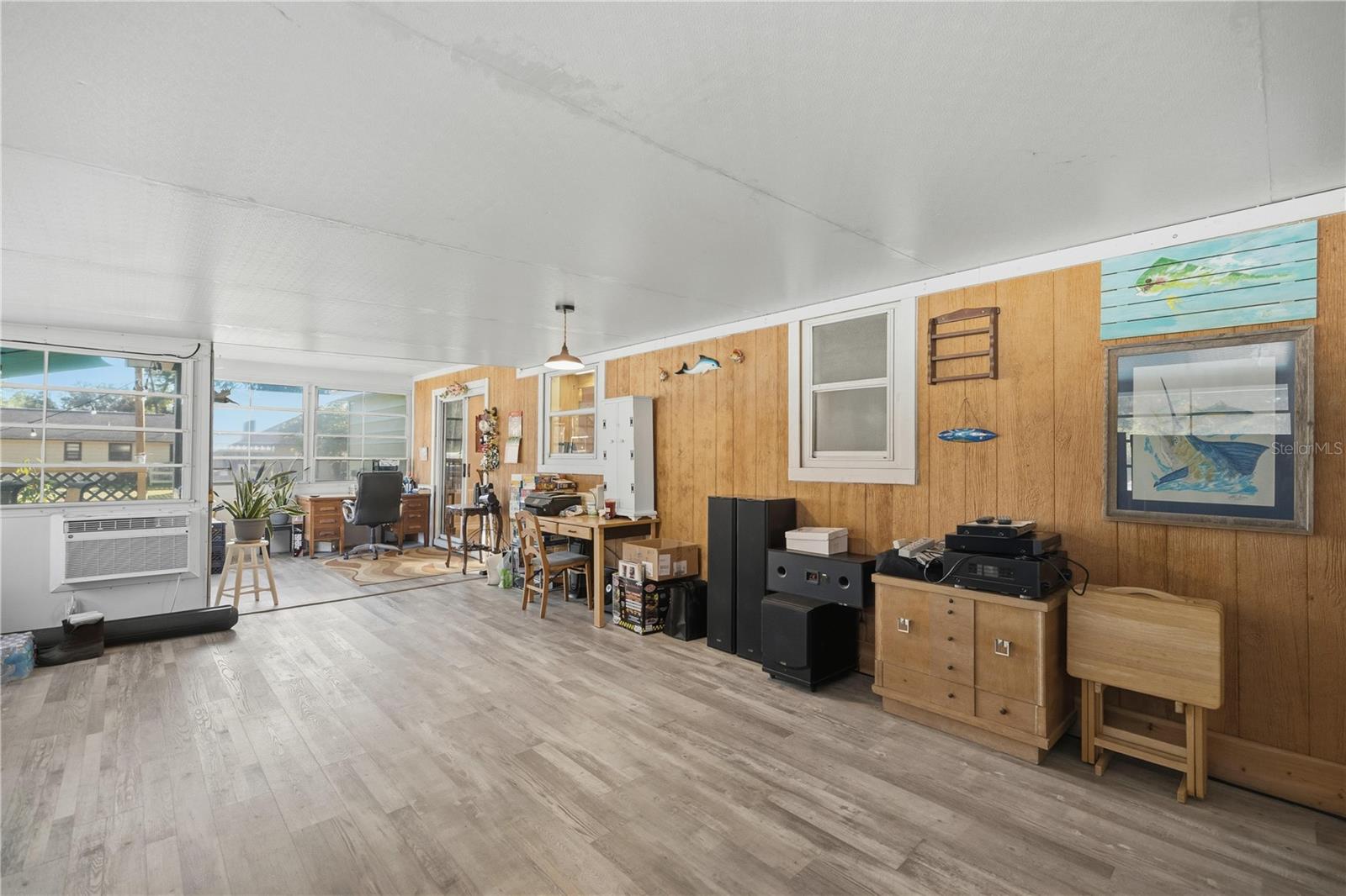 Image 25 of 42 For 15461 147th Avenue