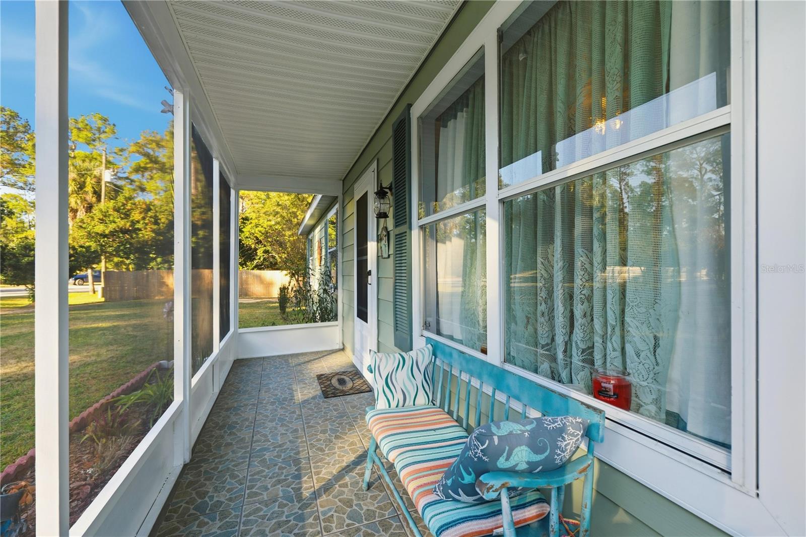 Image 8 of 42 For 15461 147th Avenue