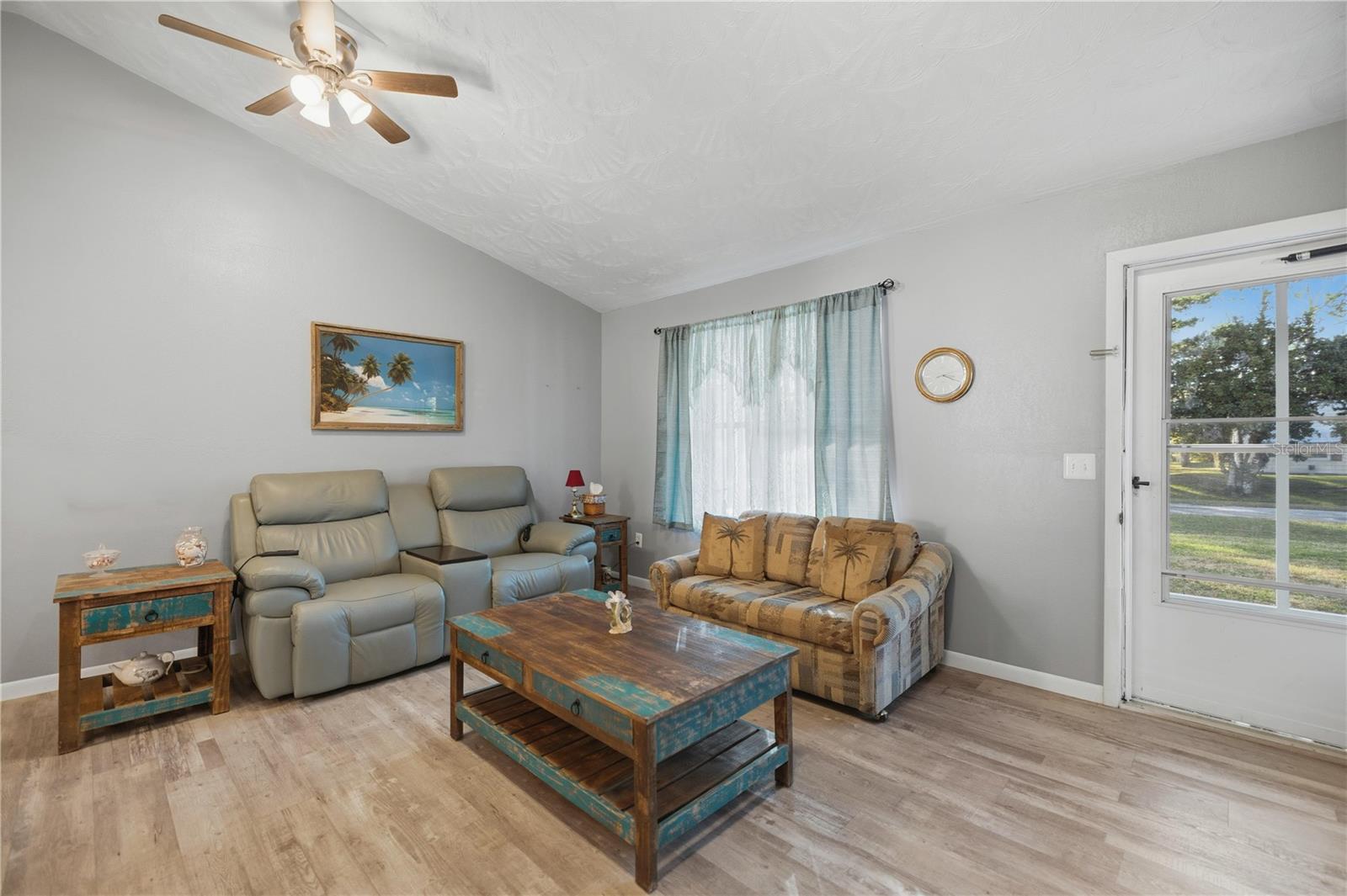 Image 9 of 42 For 15461 147th Avenue