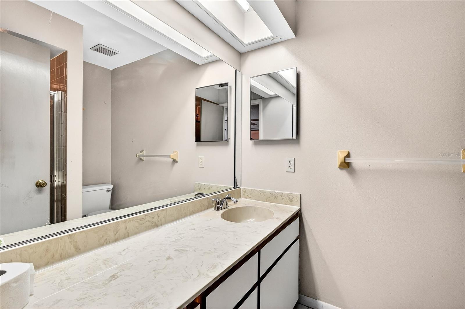 Image 7 of 11 For 2945 32nd Avenue D6