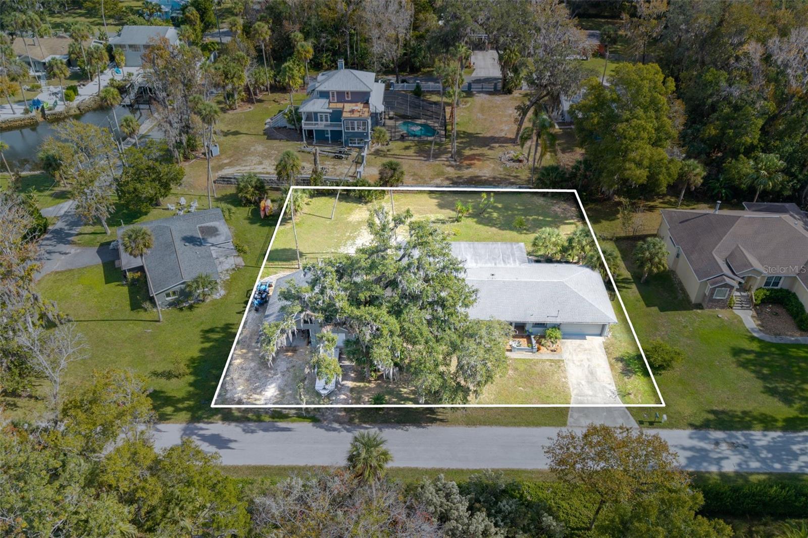 Image 4 of 65 For 965 Appalachian Terrace