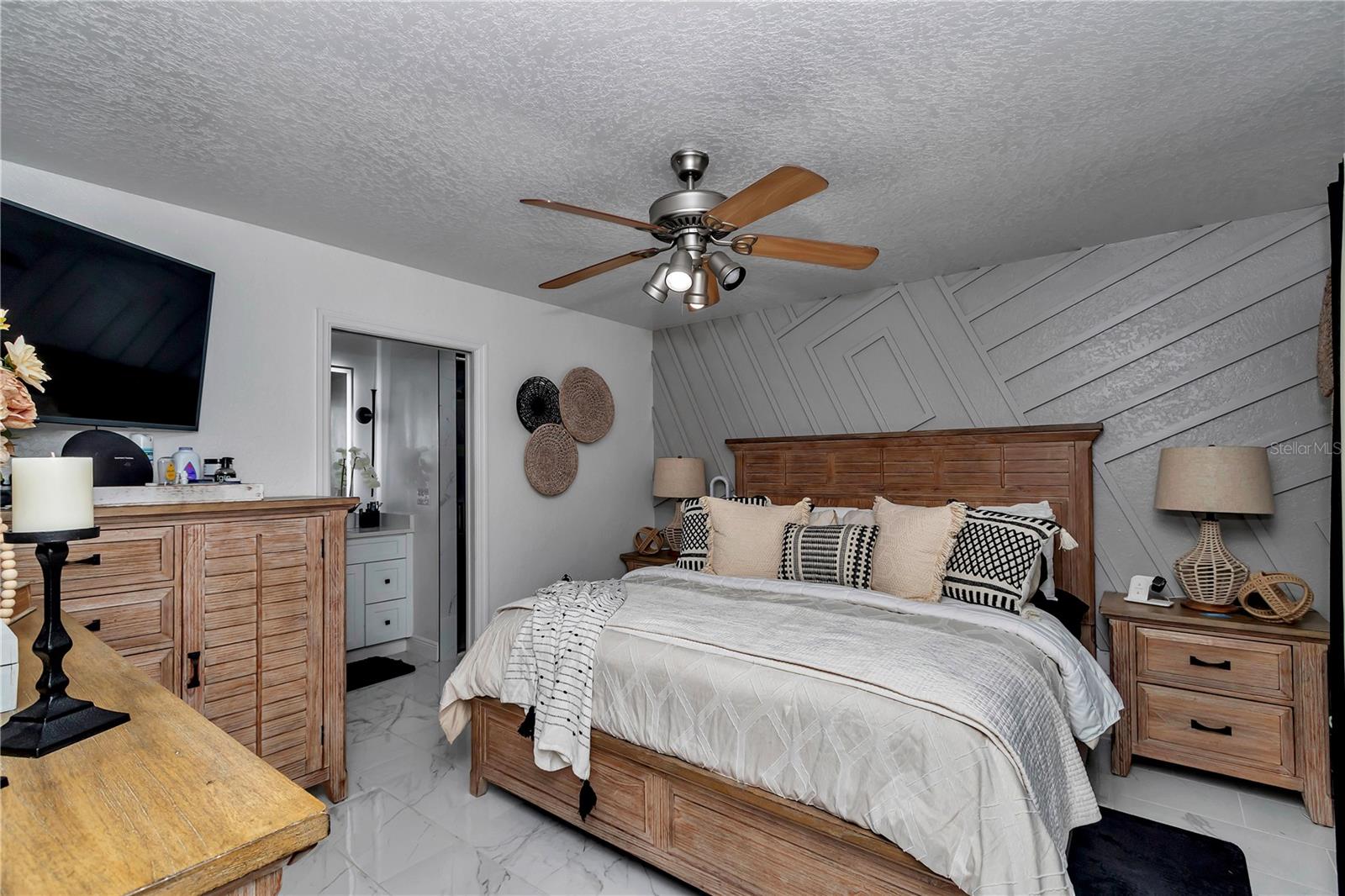 Image 18 of 54 For 16391 Magnolia Avenue