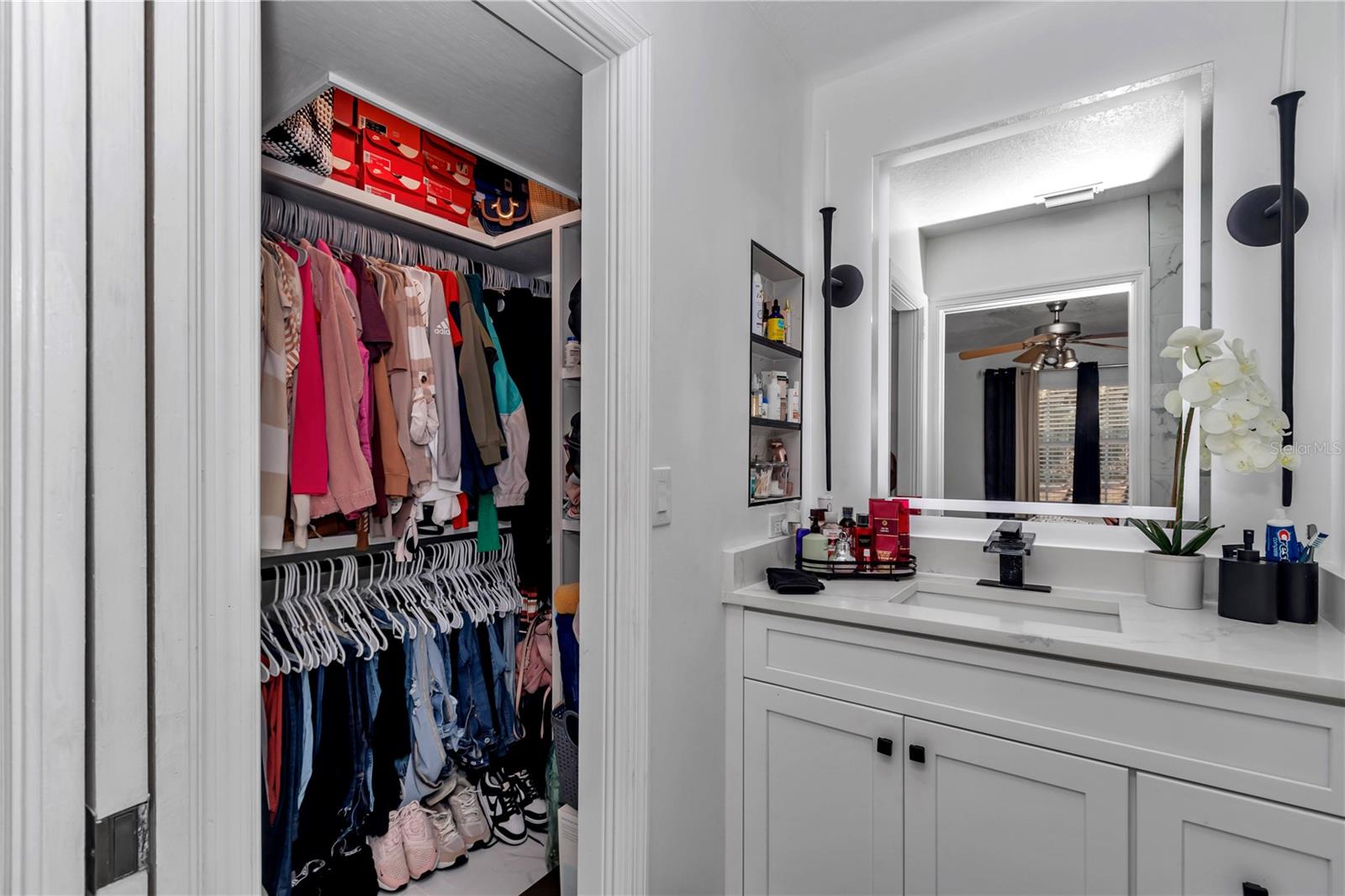 Image 21 of 54 For 16391 Magnolia Avenue