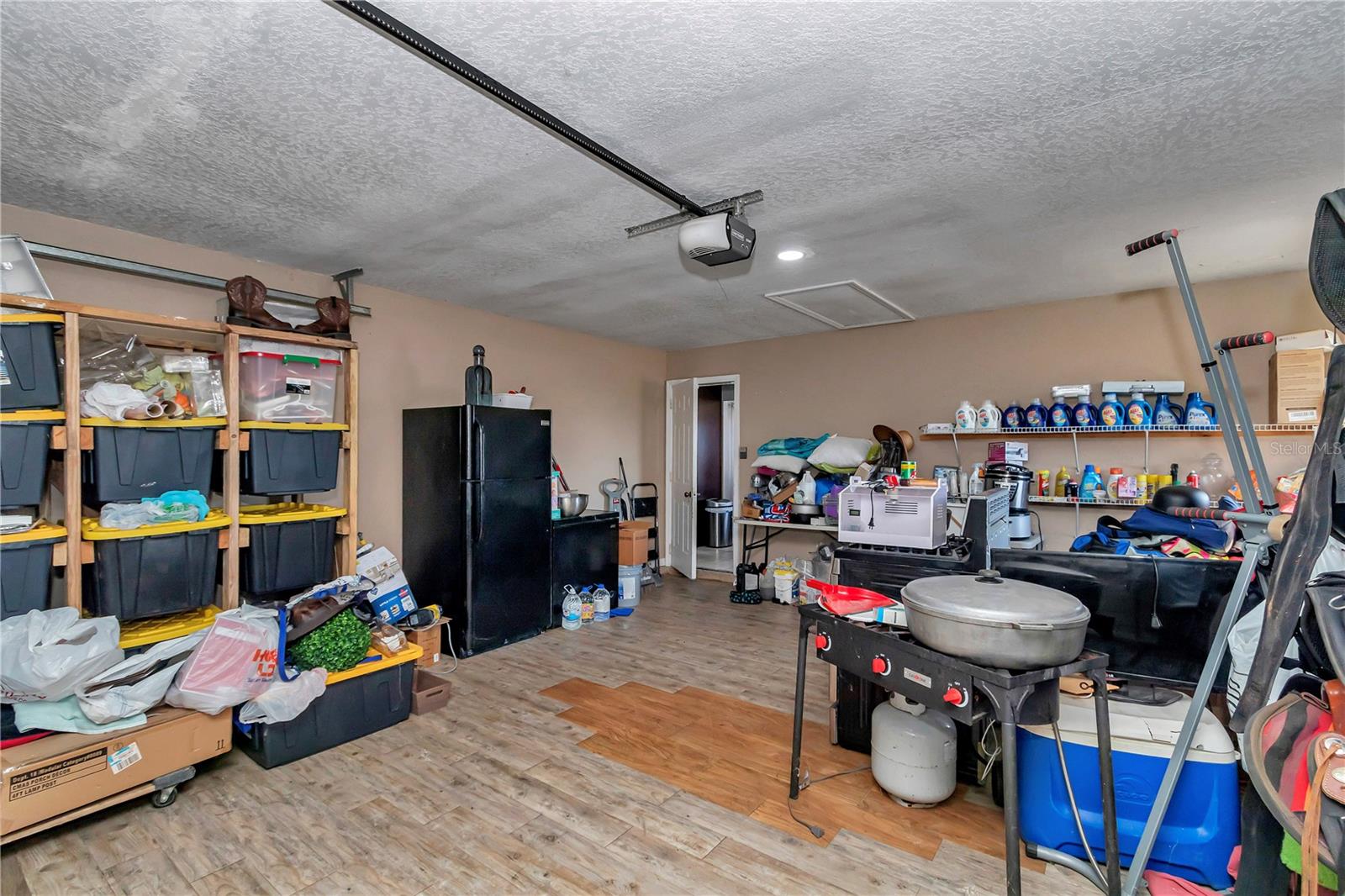 Image 32 of 54 For 16391 Magnolia Avenue