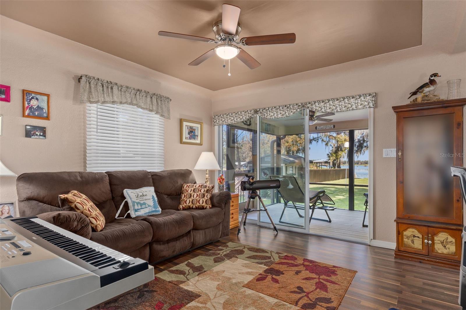 Image 16 of 50 For 6185 Riverbend Road