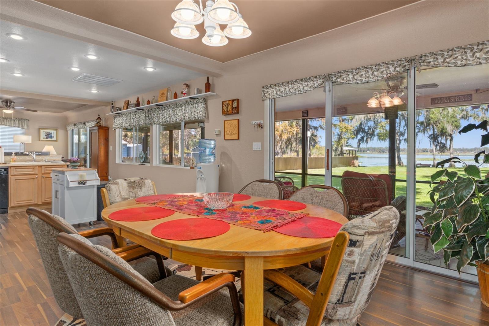 Image 18 of 50 For 6185 Riverbend Road