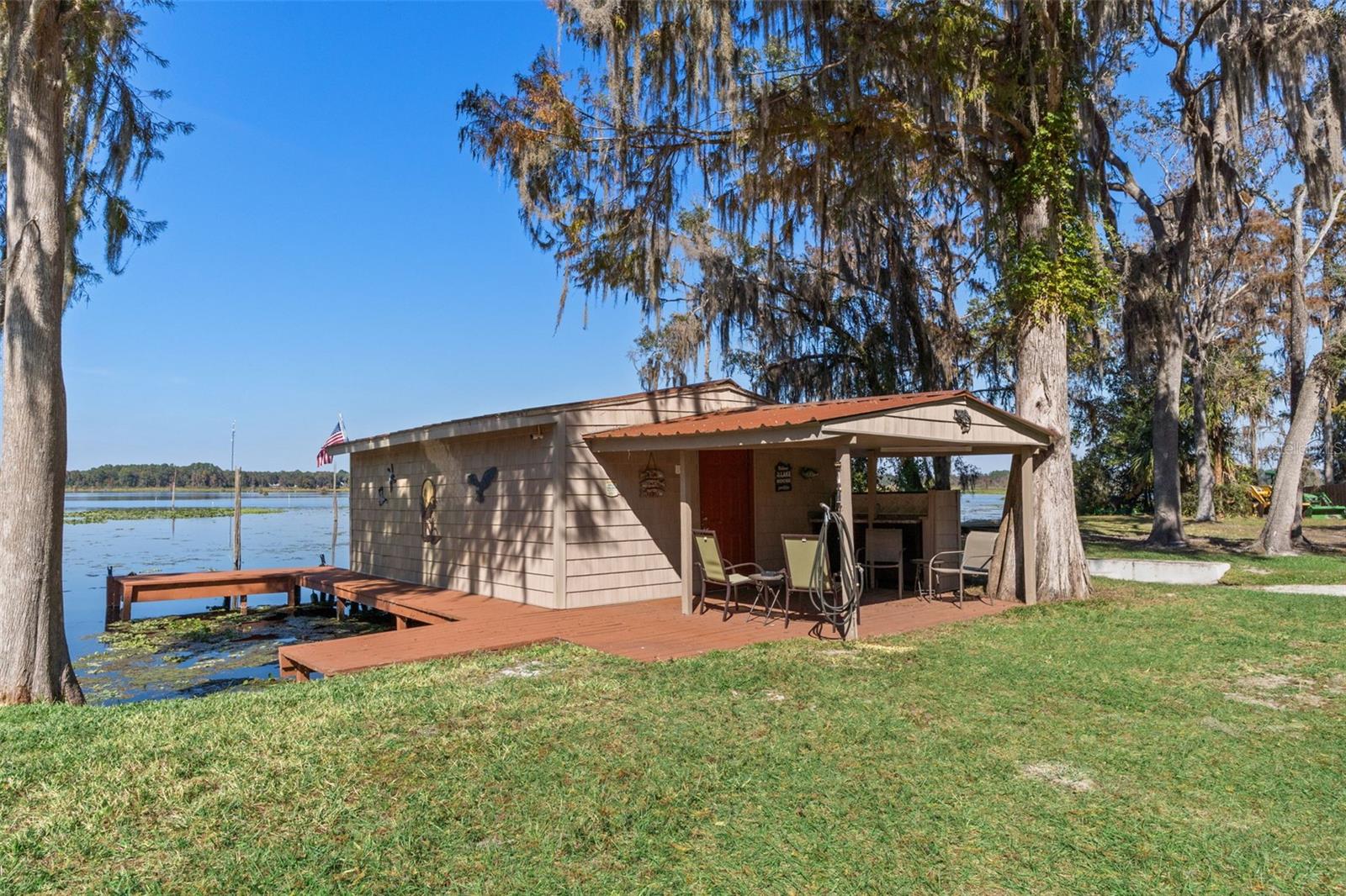 Image 39 of 50 For 6185 Riverbend Road