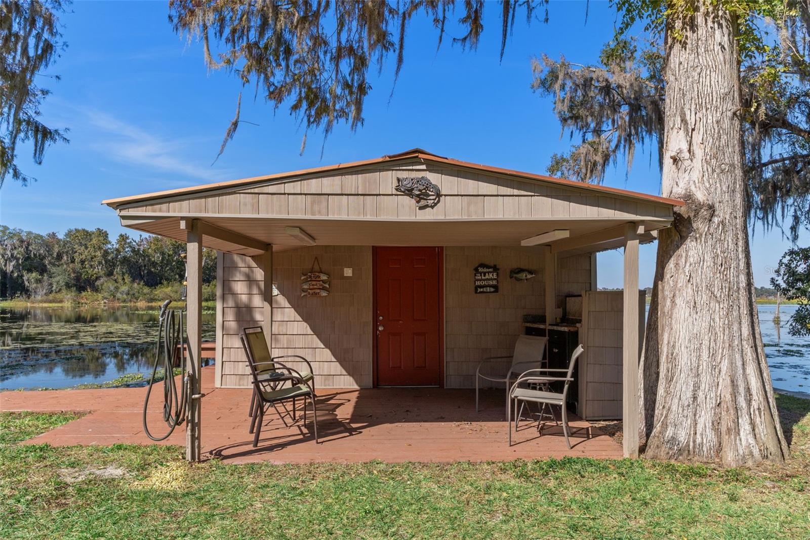 Image 41 of 50 For 6185 Riverbend Road