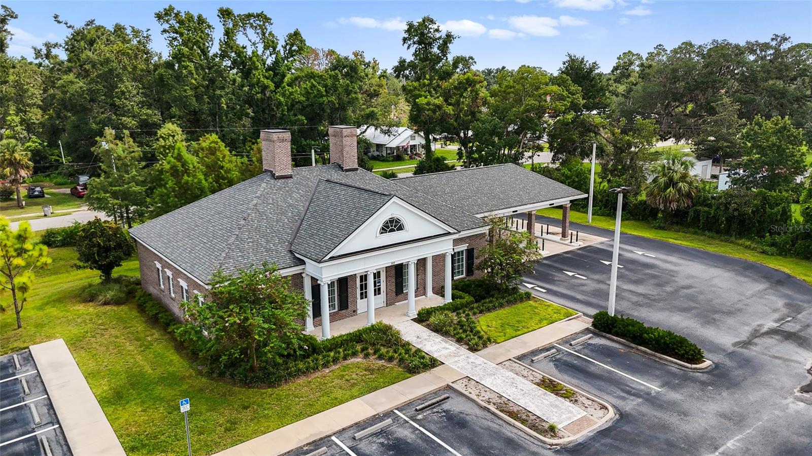 Image 10 of 47 For 130 Clyde Avenue