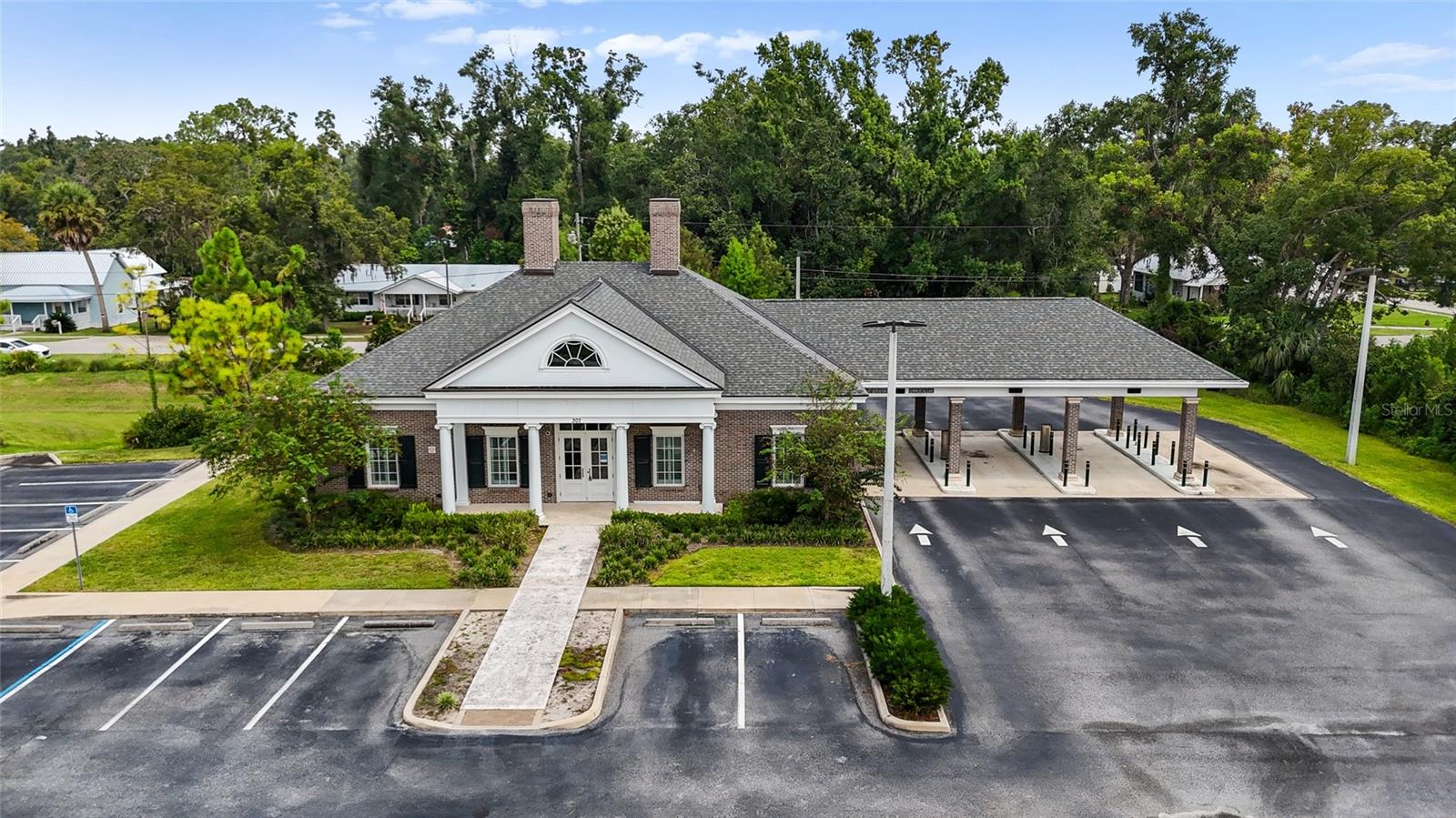 Image 12 of 47 For 130 Clyde Avenue