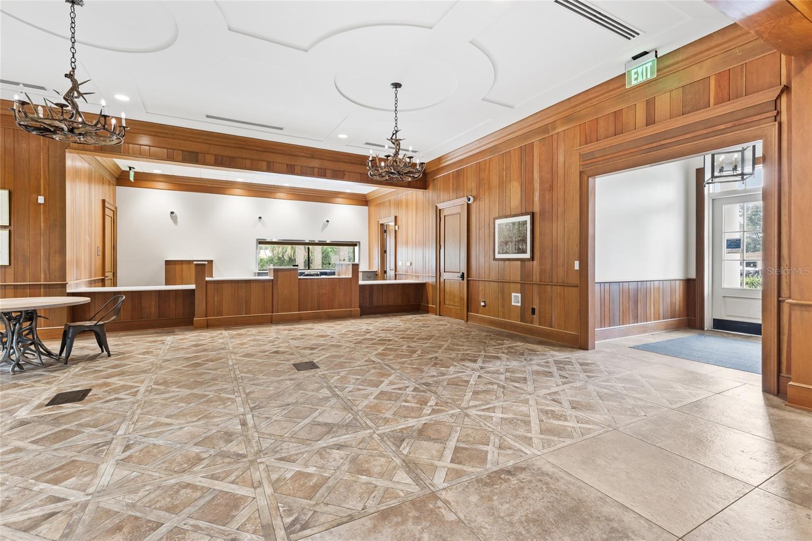 Image 17 of 47 For 130 Clyde Avenue