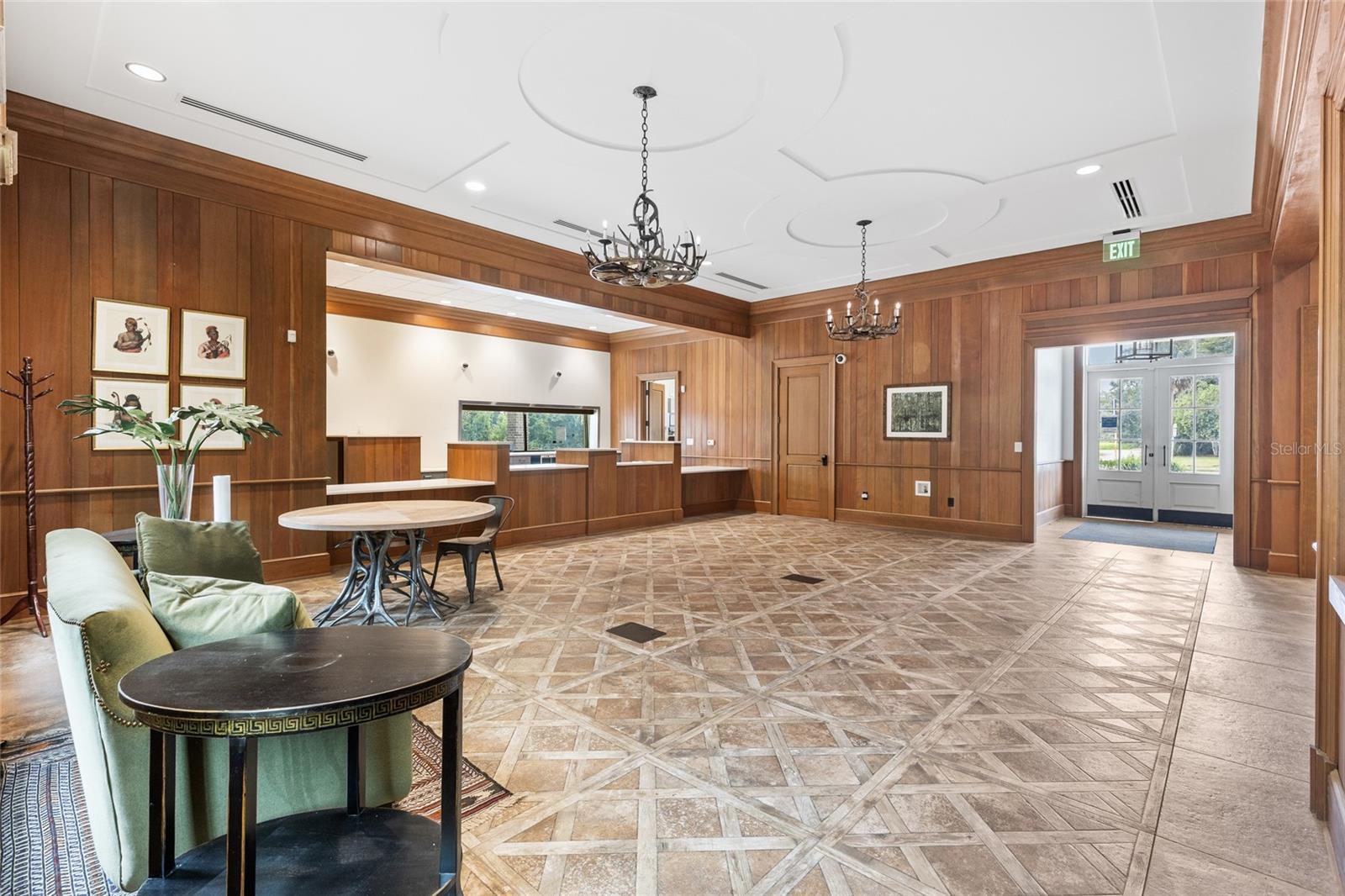 Image 18 of 47 For 130 Clyde Avenue