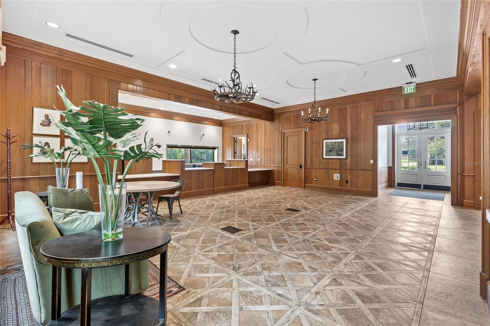 Image 19 of 47 For 130 Clyde Avenue