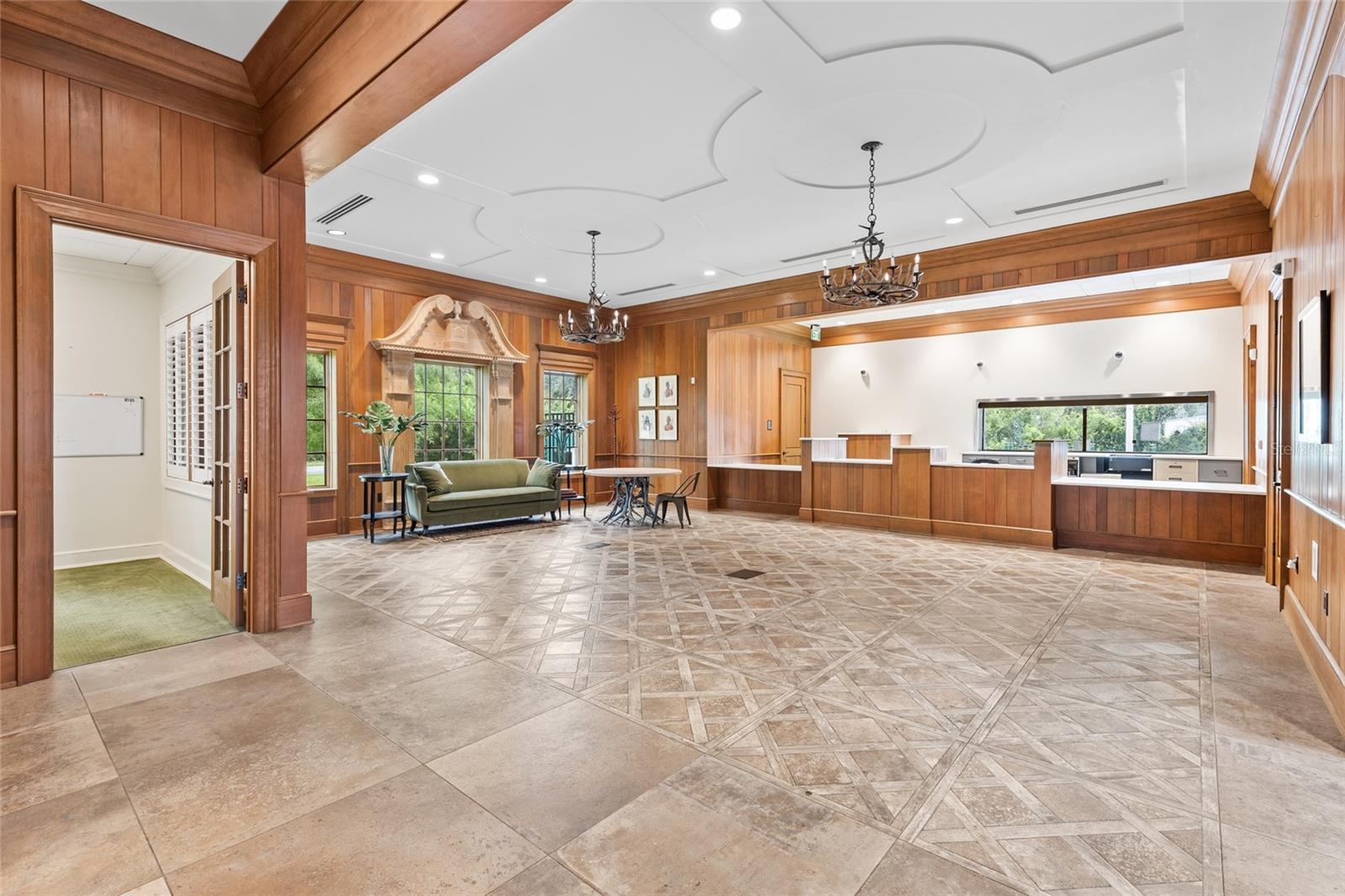 Image 20 of 47 For 130 Clyde Avenue