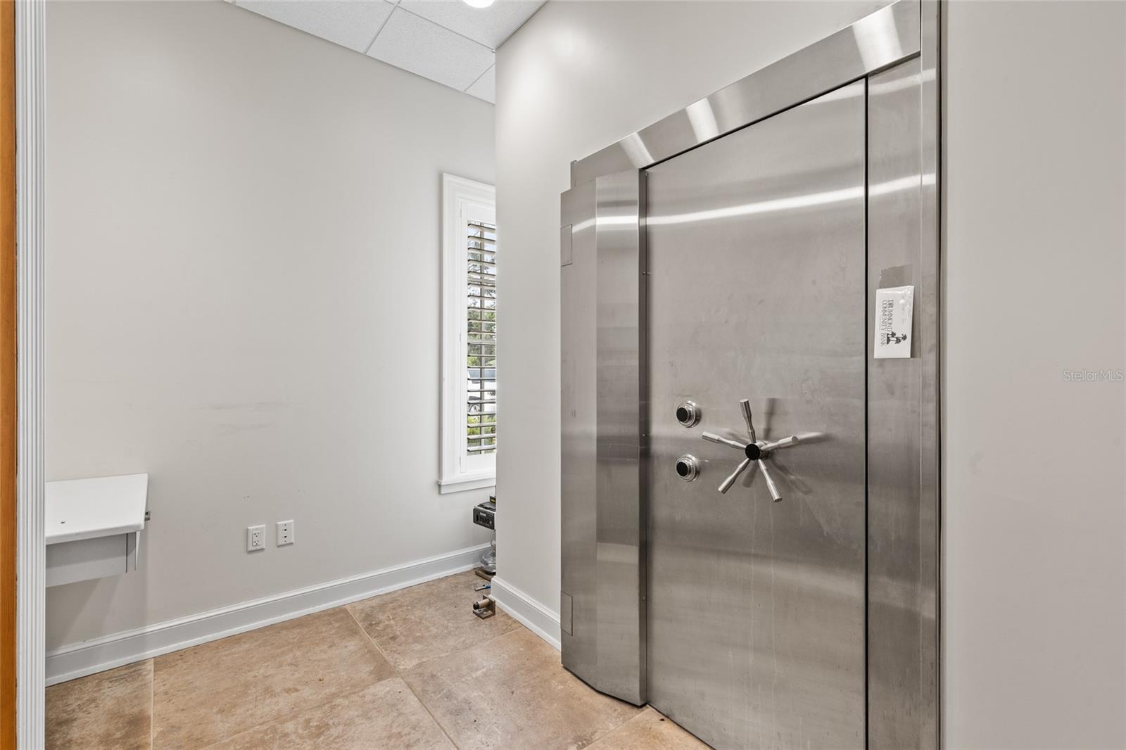 Image 34 of 47 For 130 Clyde Avenue