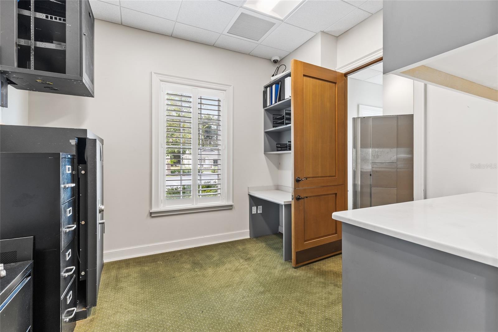 Image 38 of 47 For 130 Clyde Avenue