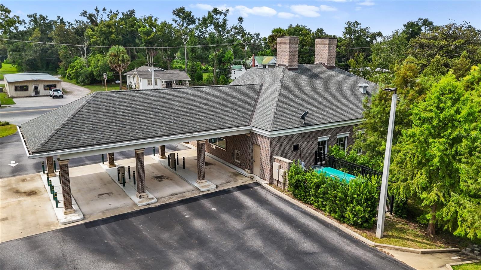 Image 44 of 47 For 130 Clyde Avenue