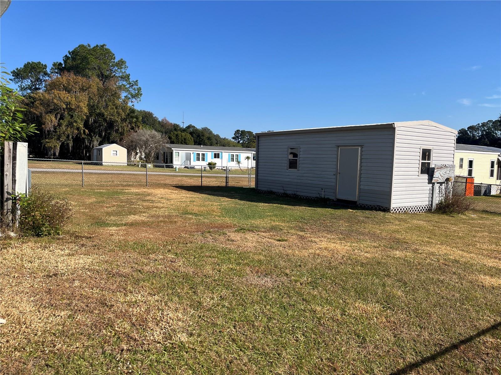 Image 15 of 26 For 13129 47th Court