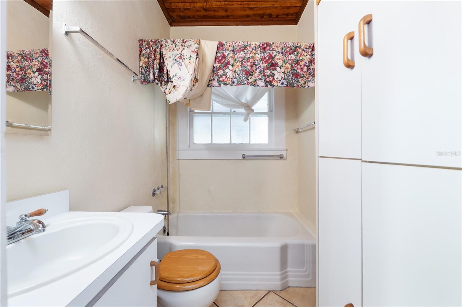 Image 25 of 78 For 15885 105th Terrace