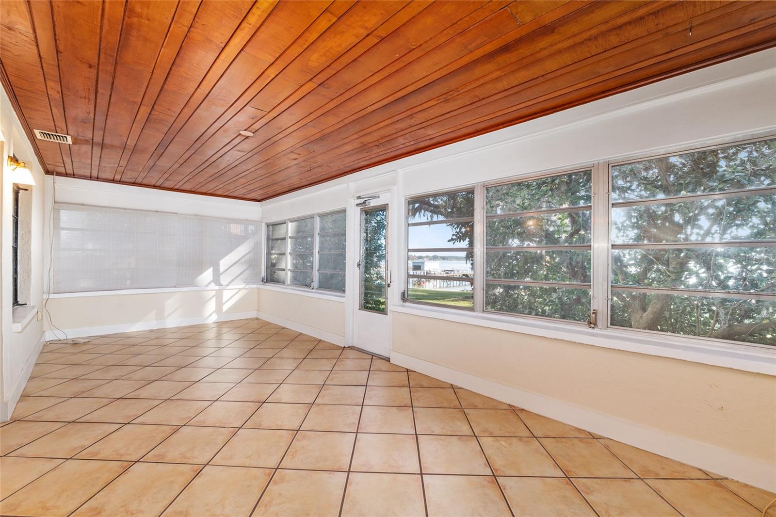 Image 32 of 78 For 15885 105th Terrace