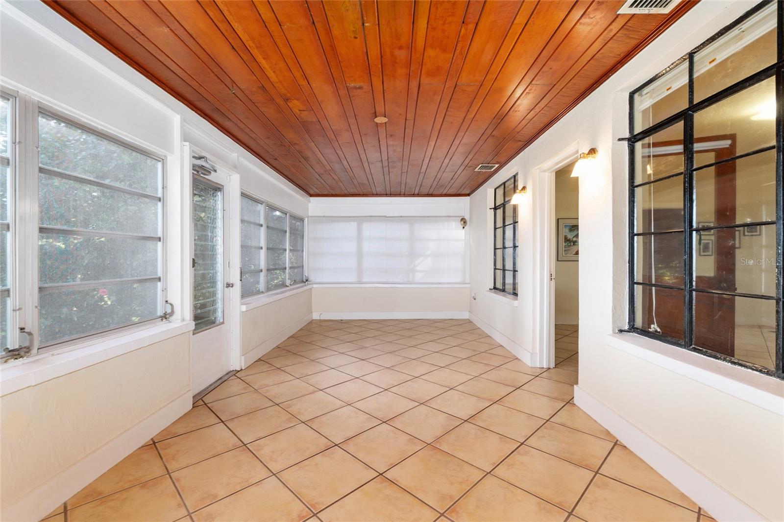 Image 33 of 78 For 15885 105th Terrace