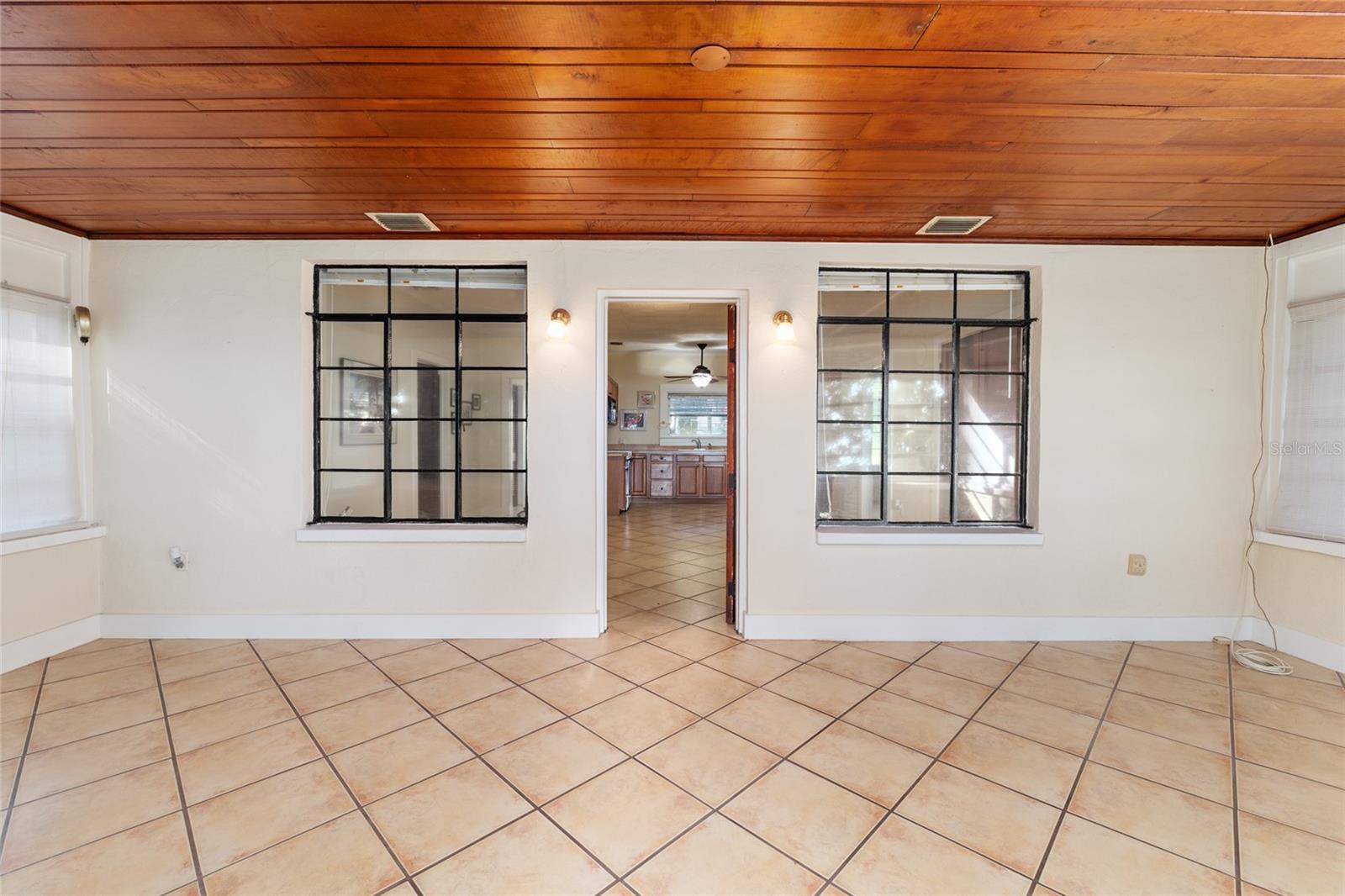 Image 34 of 78 For 15885 105th Terrace