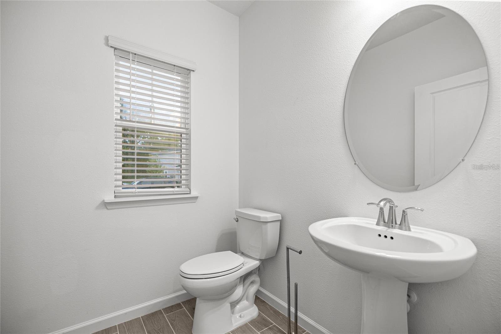 Image 8 of 29 For 3511 37th Court