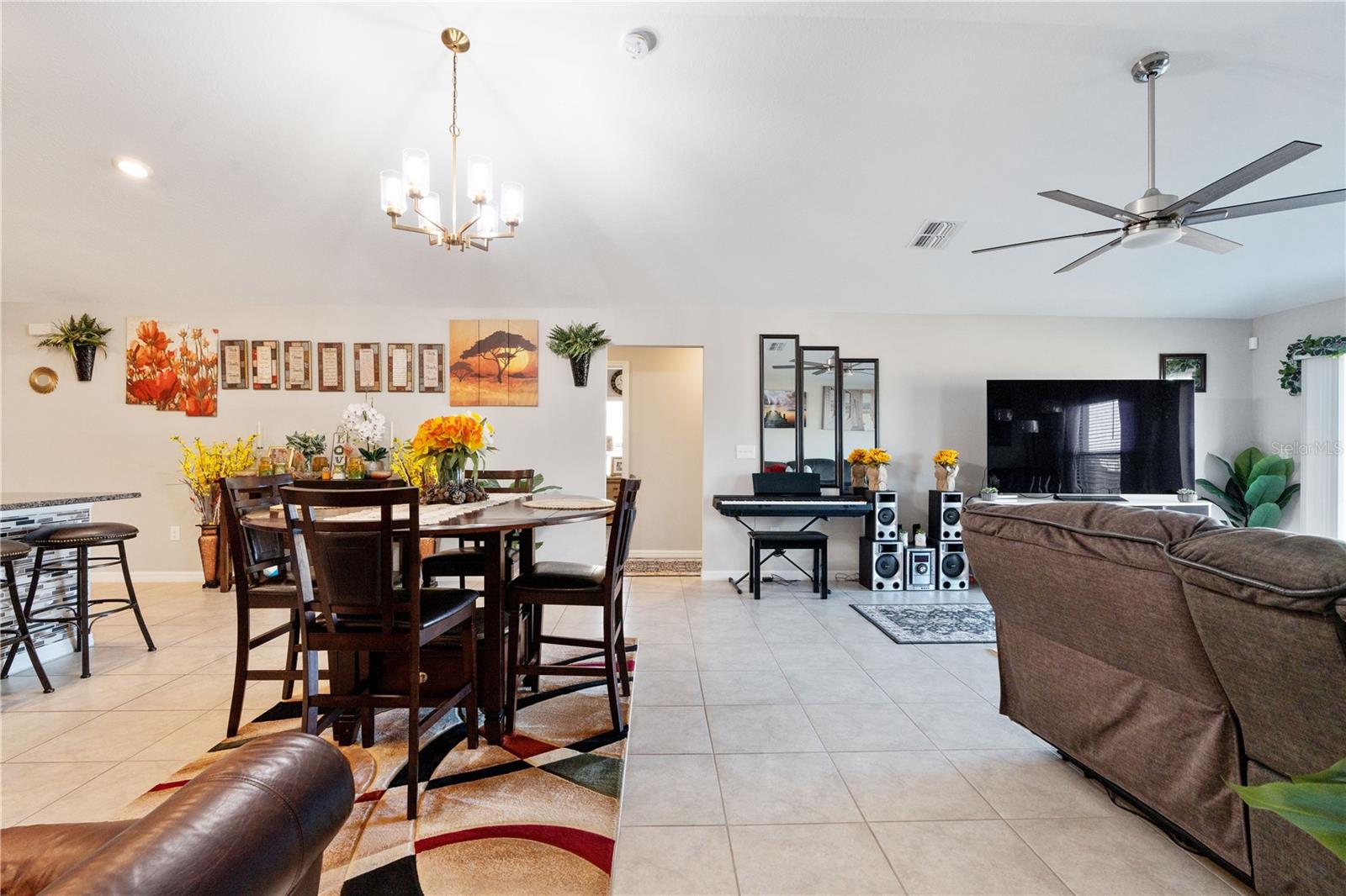 Image 11 of 41 For 5721 92nd Place