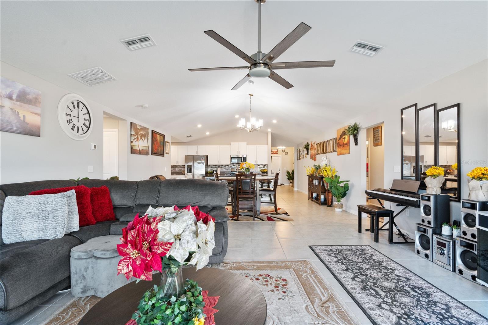 Image 20 of 41 For 5721 92nd Place