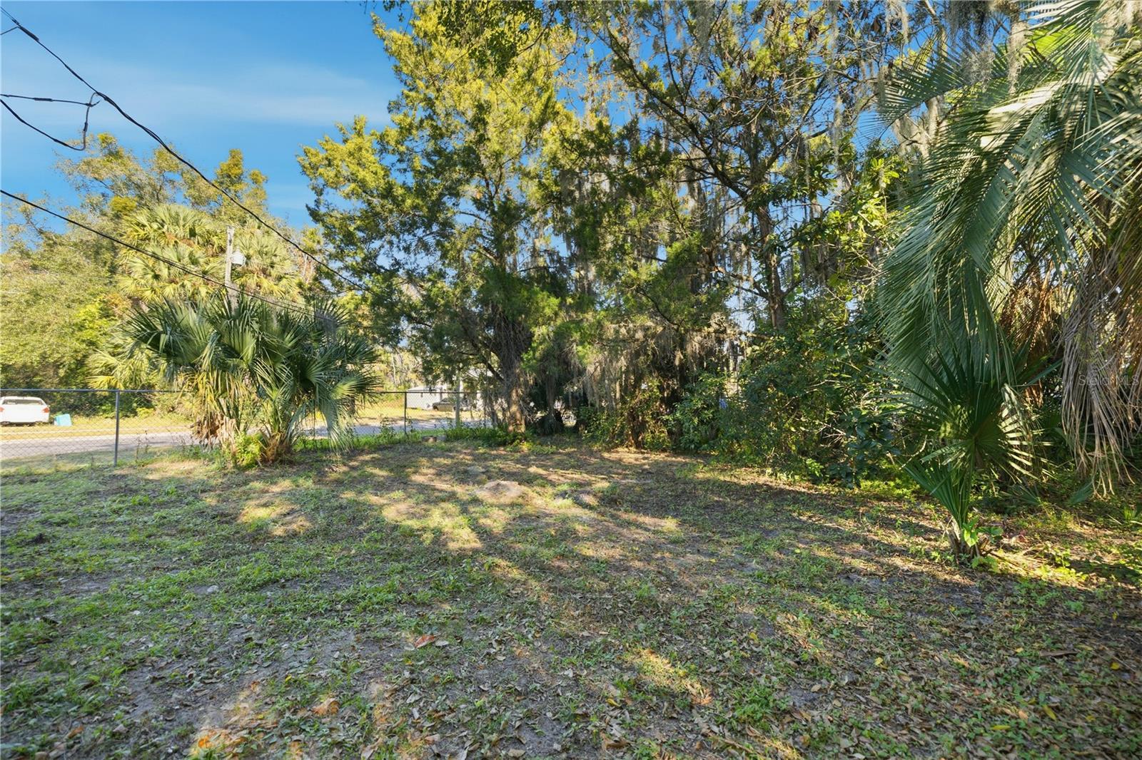 Image 30 of 33 For 1915 Bronson Street