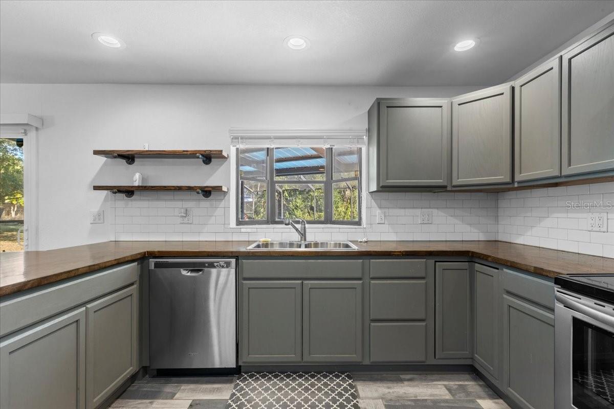 Image 27 of 62 For 155 Court Street