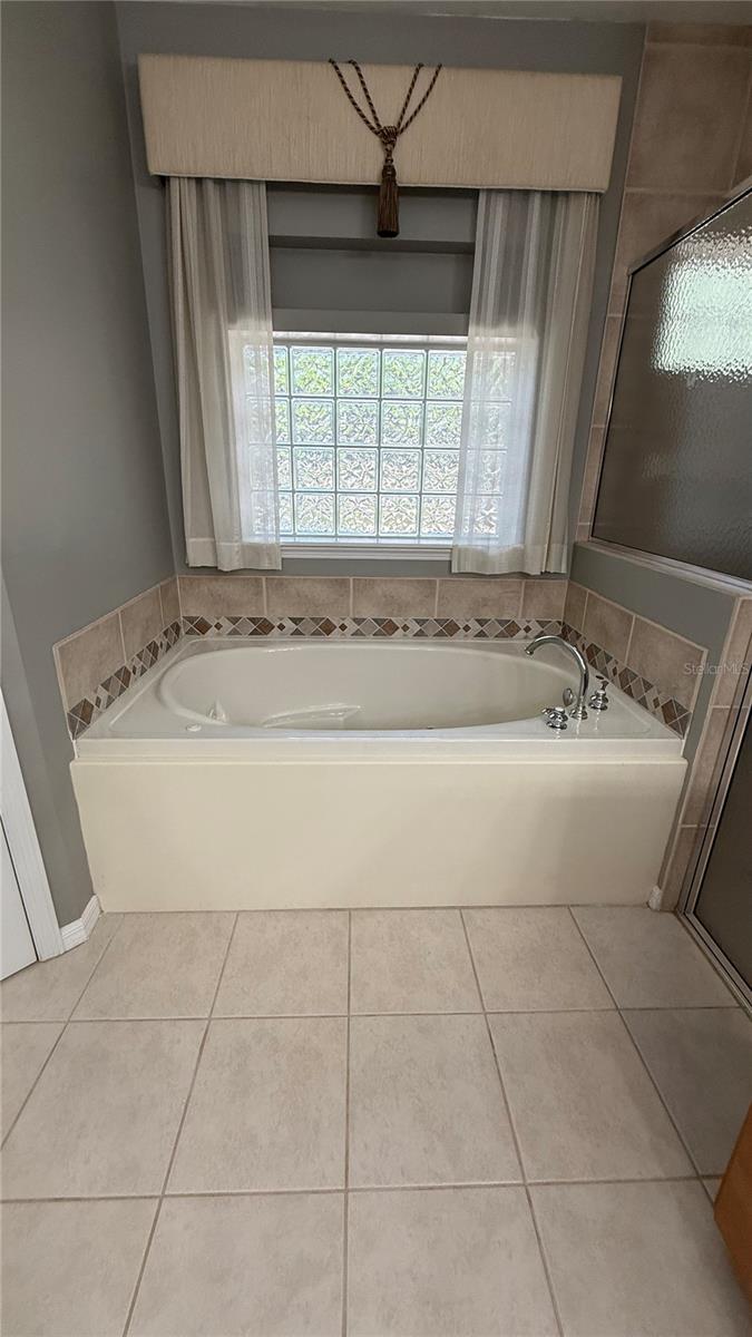 Image 18 of 39 For 2019 111th Loop