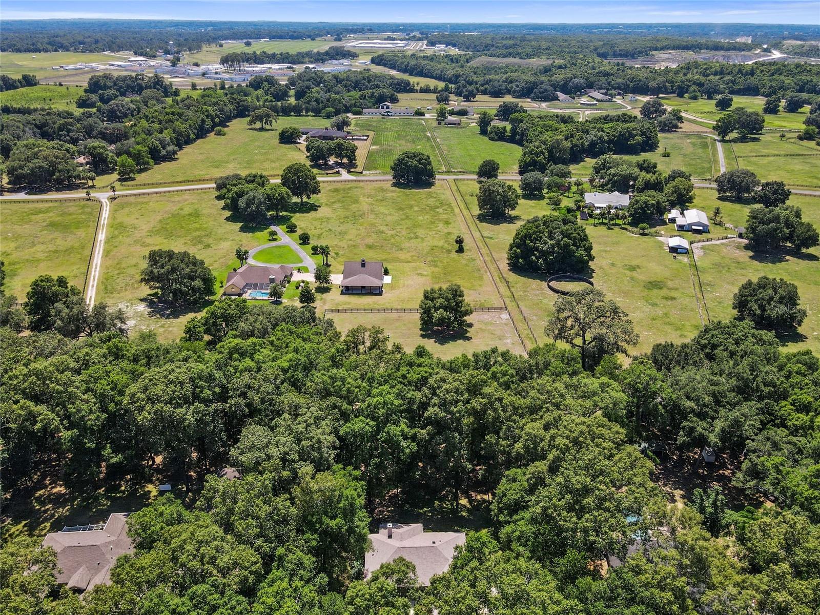 Image 36 of 39 For 2019 111th Loop