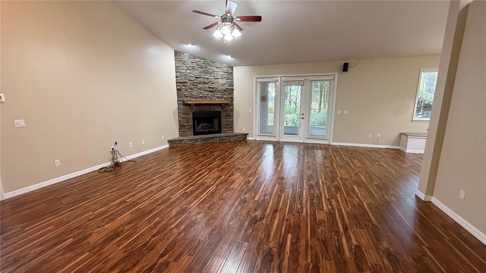 Image 4 of 39 For 2019 111th Loop