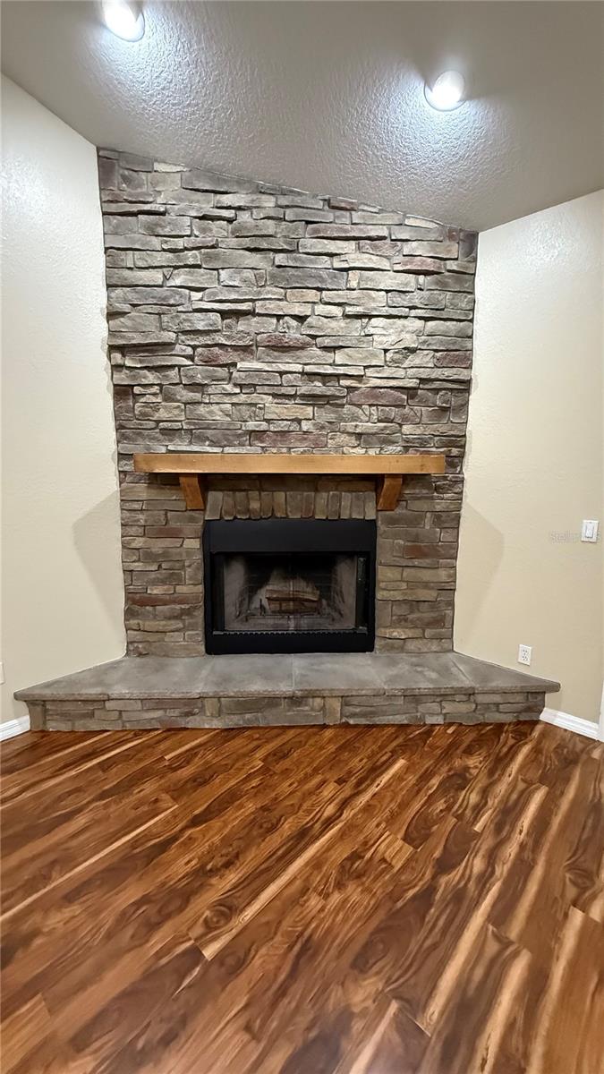 Image 5 of 39 For 2019 111th Loop