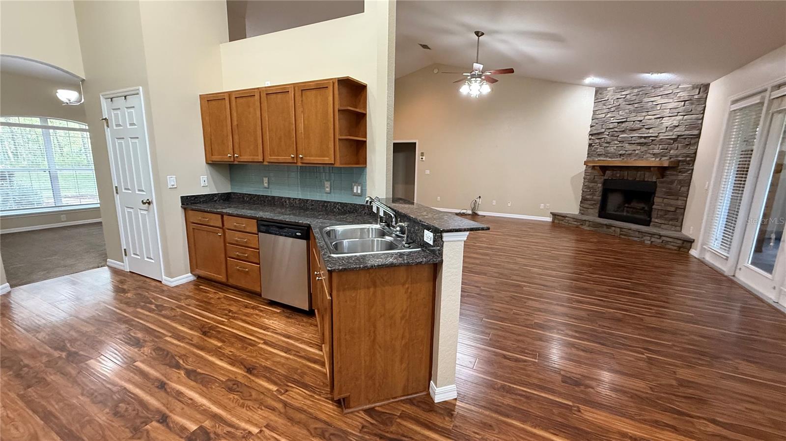 Image 8 of 39 For 2019 111th Loop